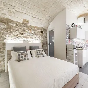 San Nicola Old Town Casatuabari Apartament Bari